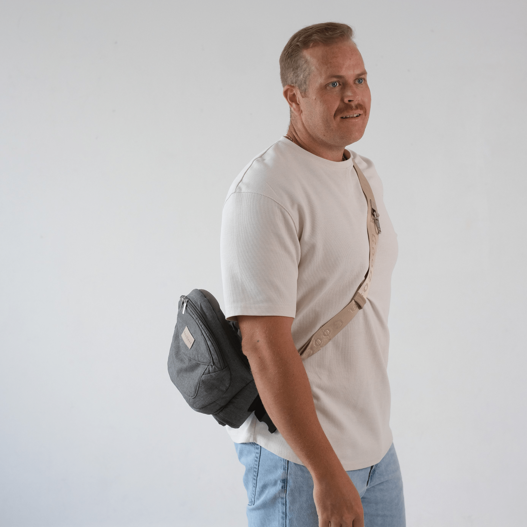 GooGosa Axelrem – Stilren och smart accessoar till din höftbärare - GooGosa